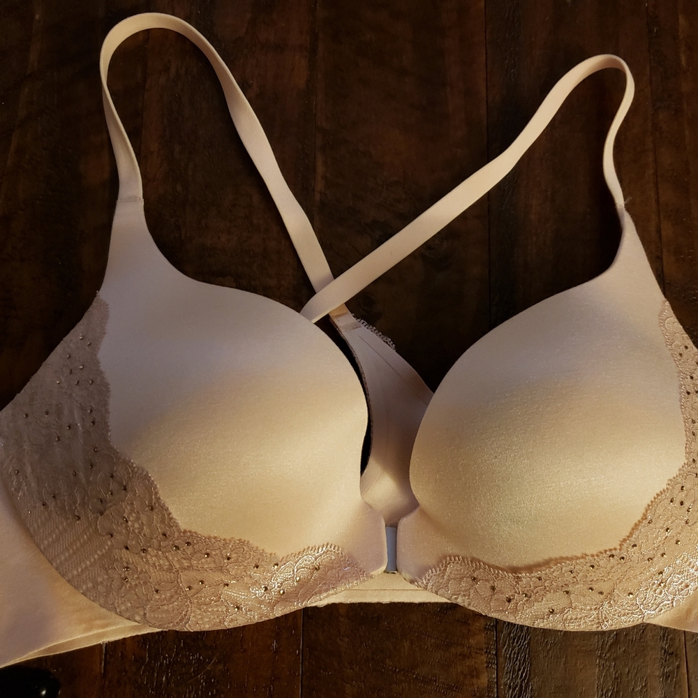 Victoria's Secret VS Sexy Pink Lacy Push-up 36C